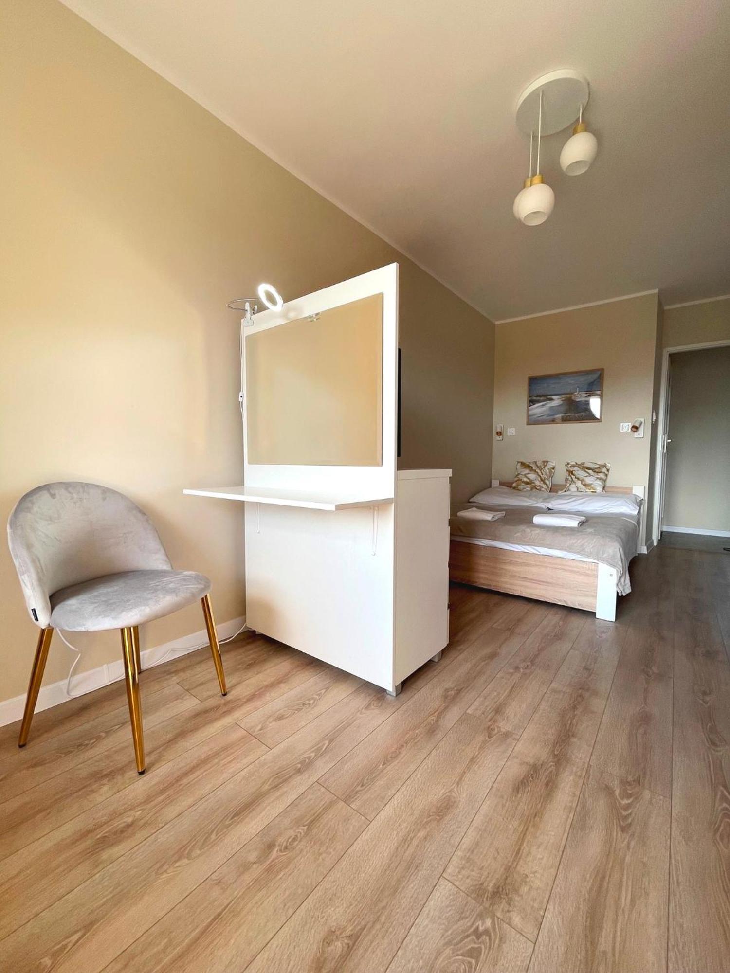 Apartament Konstytucji - Centrum Świnoujście Exteriör bild